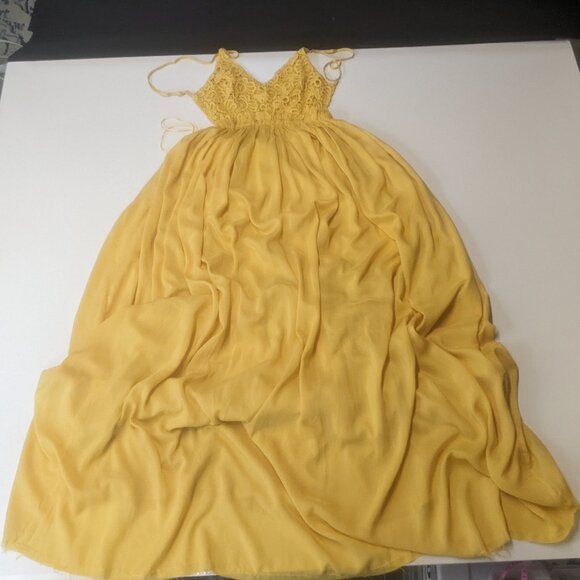 NWT Fashion Nova Mustard Colored Size Medium Backless Dress - Picture 16 of 16